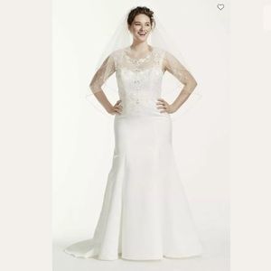 NWT Jewel Cap Sleeve Satin Wedding Dress Size 20W